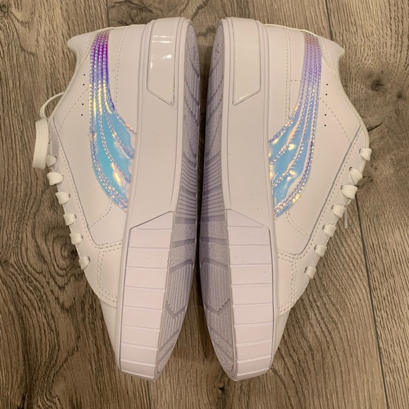 New💗🆕Puma Cali star iris Jr Sneaker - White Junior size 5.5 - Picture 4 of 10